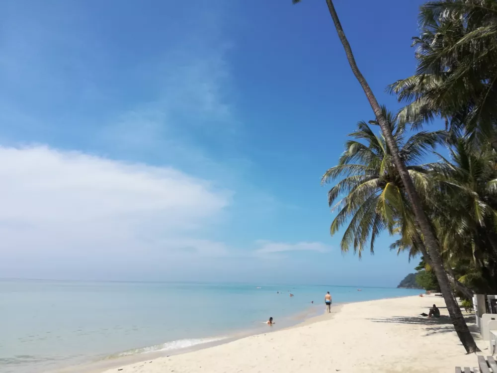 White Sand Beach